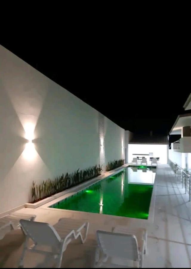 Residencial Regina Village Apartamento
